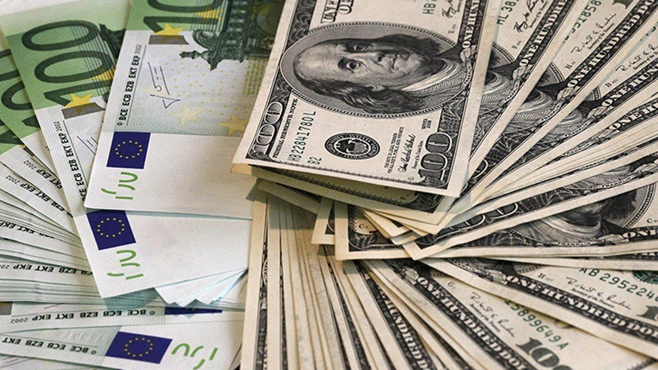 Евро подешевел, что с долларом: какой курс валют в Украине сегодня