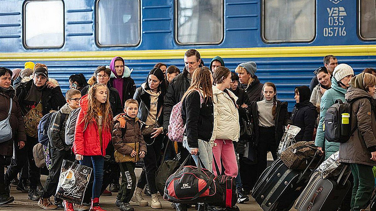 Де і як переселенці в Києві та області можуть отримати допомогу
