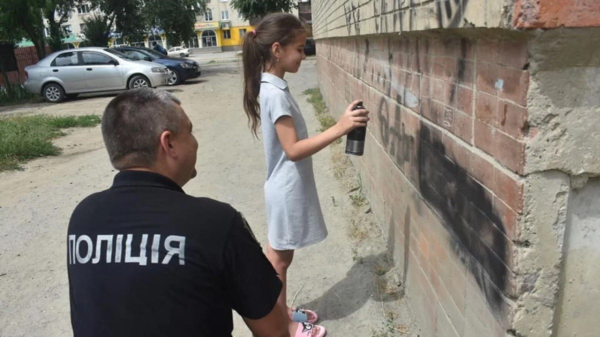 В Україні за рекламу наркотиків пропонують карати 12 роками тюрми: законопроєкт
