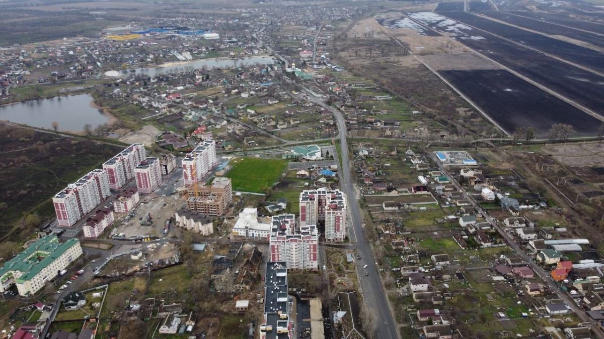Влада Київщини доручила ремонти у Гостомелі сину екс-заступника губернатора Севастополя