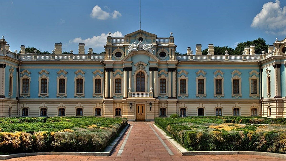 Чому прокуратура зацікавилася реконструкцією Маріїнського палацу у Києві