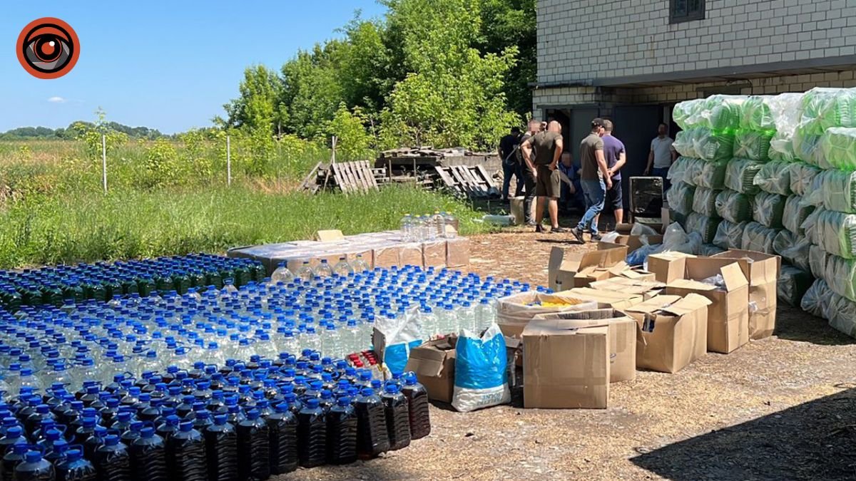 На Київщині правоохоронці вилучили підробні алкоголь і цигарки на 5,5 млн грн