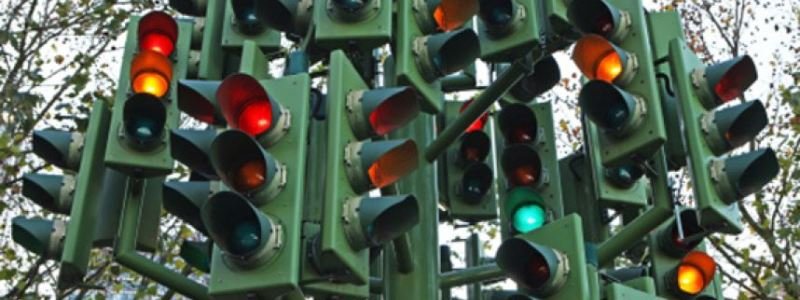 В Днепре запустили зеленую волну: управление светофорами через Интернет