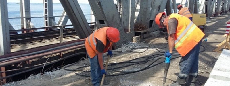 Товариство, що ремонтує черкаський міст, може бути визнано банкрутом