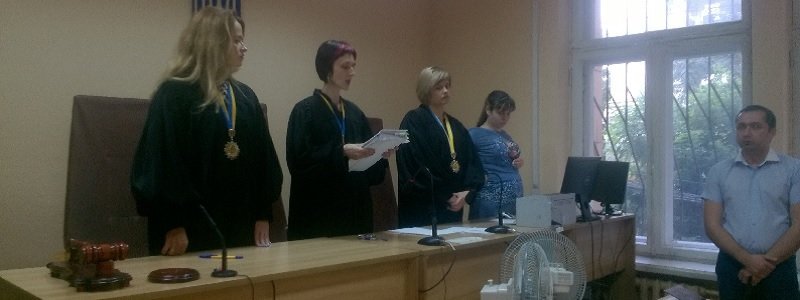 В Бабушкинском суде все судьи отказались судить лидеров ЛНР