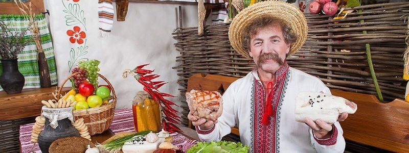 Украина входит в ТОП-10 стран мира, жители которых больше всех тратят на продукты