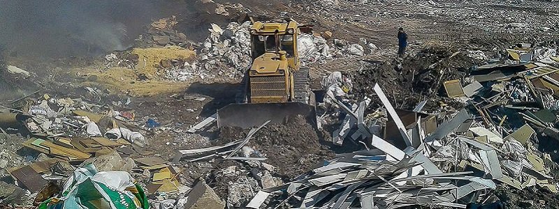 Горсовет Днепра хочет выгнать эстонца с полигона строительных отходов