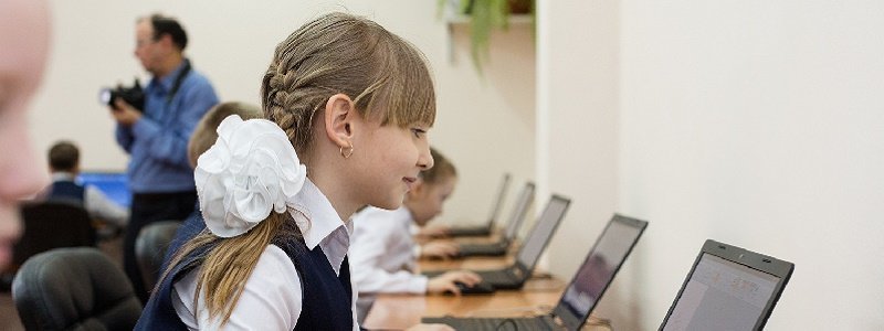 Какие школы Киева получат новые компьютерные классы