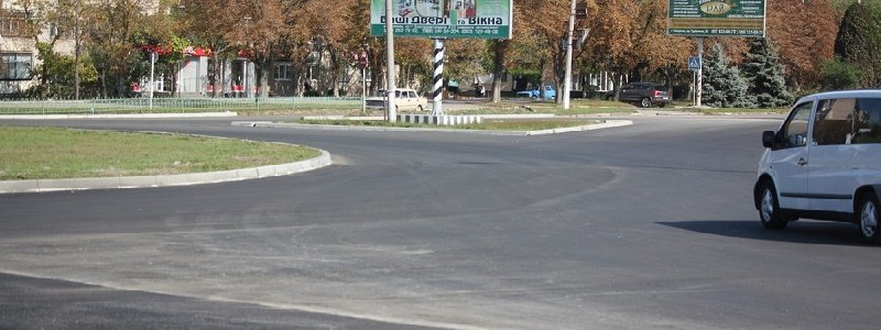 Прокуратура и полиция расследуют дело о ремонтах дорог в Никополе