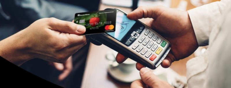 ПриватБанк запустил сервис выдачи наличных на кассе при оплате картой