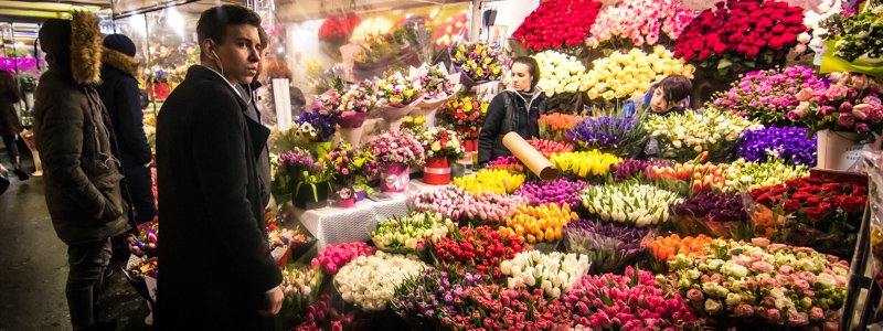 Женские гонки, церковники, феминистки и обезумевшие цветочники: что будет твориться в Киеве на 8 марта