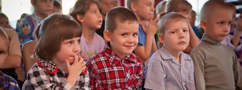 Почему в школах Днепра участились случаи отравления детей