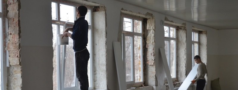 В каких садиках и школах Днепра поменяют окна