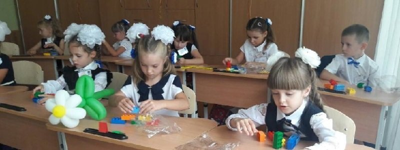 В школы Днепра закупят мебель на 11,8 миллионов: узнайте для каких