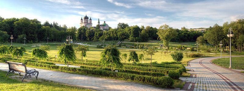 Где в Киеве за 8 миллионов отремонтируют парки