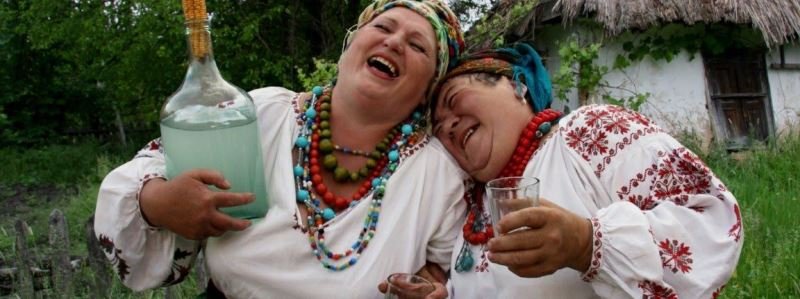 Насколько украинцы довольны своей жизнью и что их беспокоит: опрос КМИС