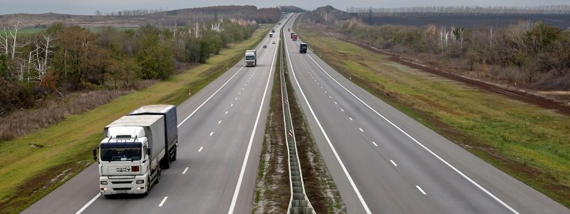 Сколько километров дорог хотят отремонтировать в Украине в 2020 году и сколько на это потратят