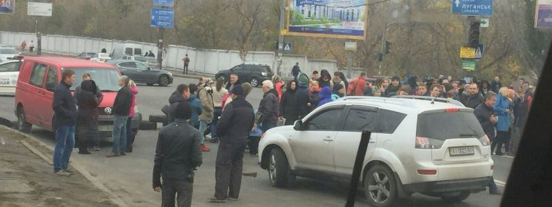 Жильцы проблемных новостроек Киева заявляют, что власти повязаны с аферистами и прогнозируют протесты