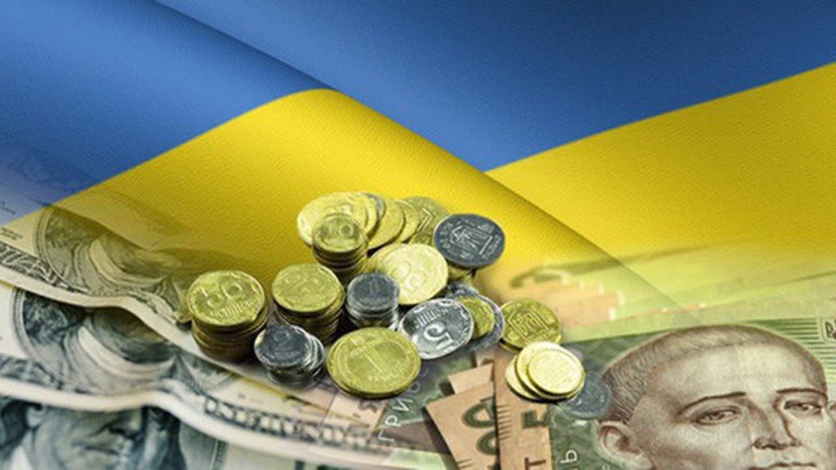 Сколько в Украине в 2020 году потратят на дороги, медицину, субсидии и зарплаты учителям