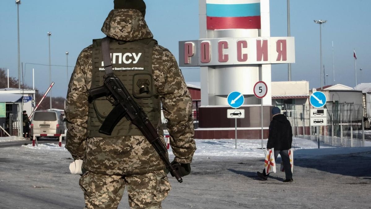 Граждане Украины будут ездить в Россию только по загранпаспорту