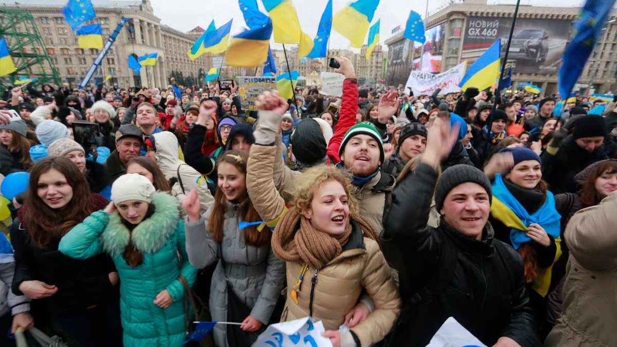 Насколько украинцы доверяют Слугам Народа и за кого проголосуют: опрос Рейтинга