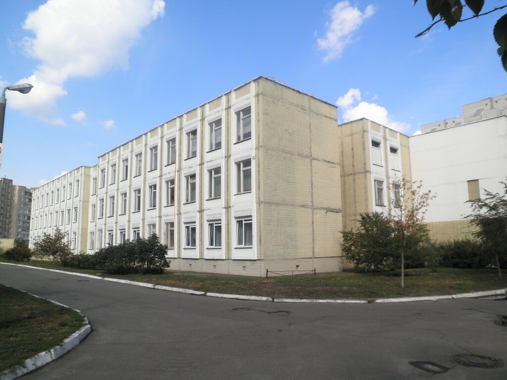 Какие школы Киева отремонтируют за 97,7 миллиона гривен до конца года