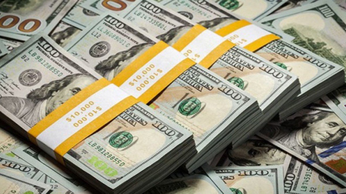 Доллар начинает укрепляться: курс валют на 13 февраля