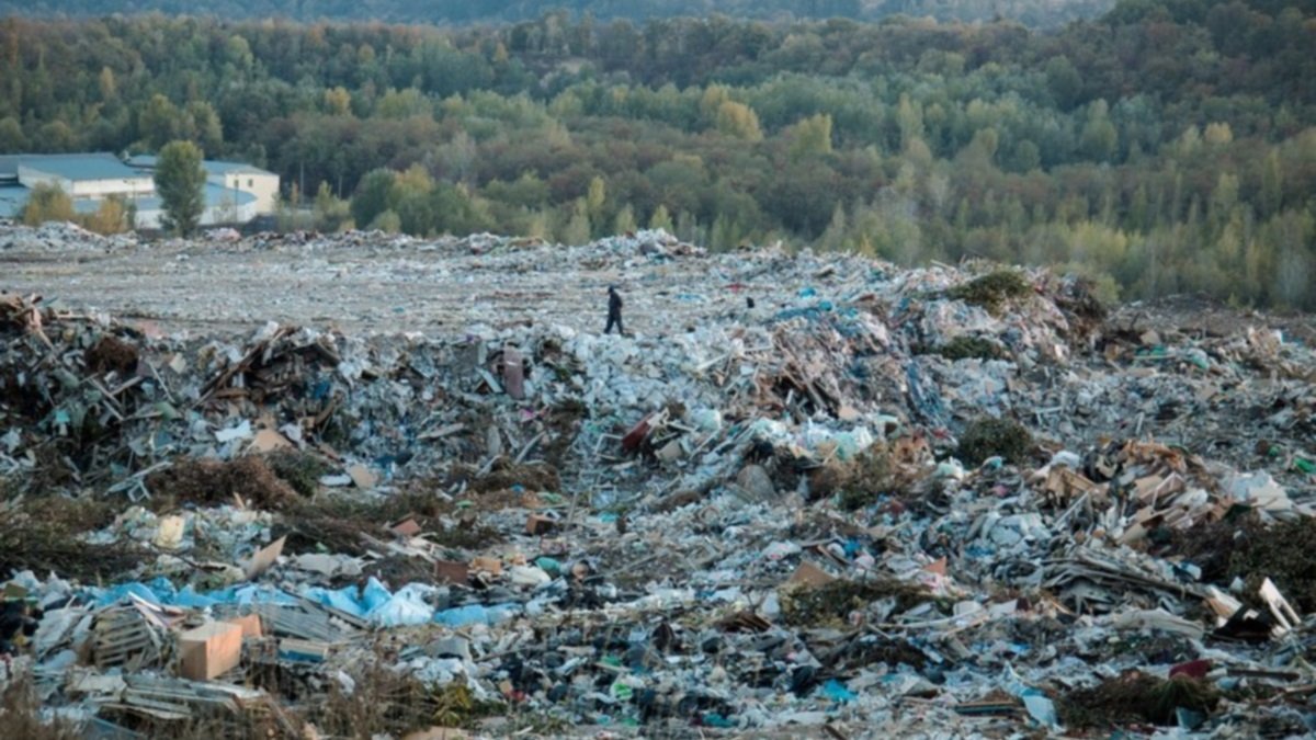 «Закрыть нельзя ремонтировать»: на мусорный полигон под Киевом потратят 403 миллиона