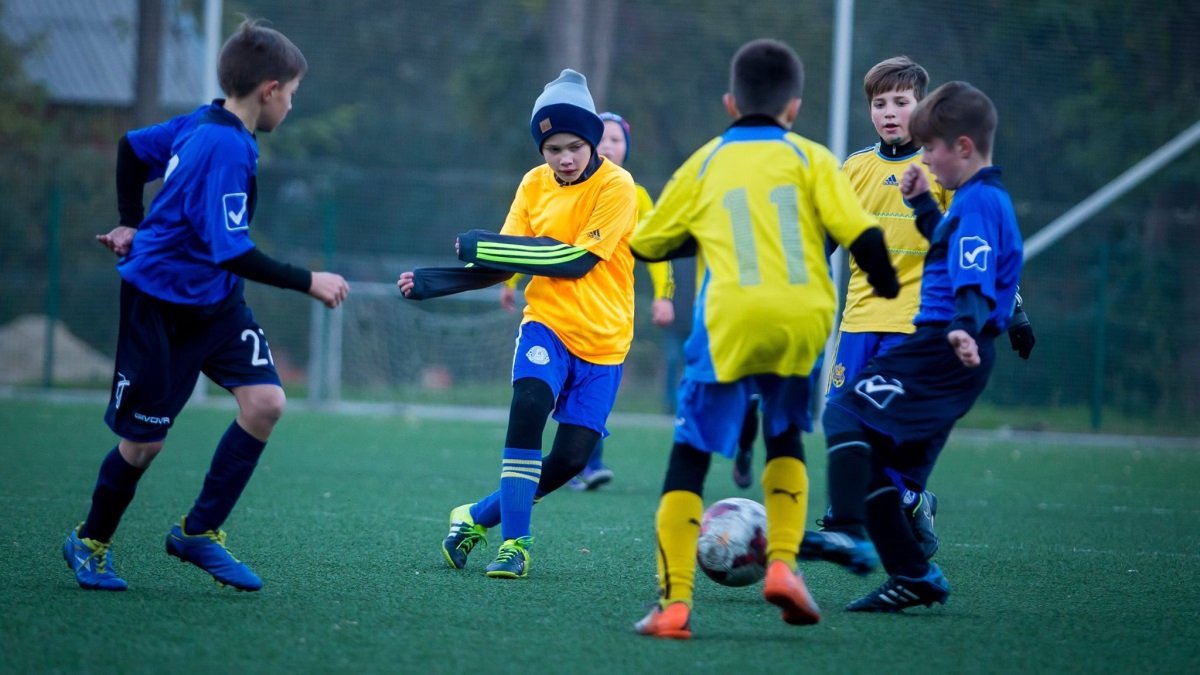 Детский спорт в Украине может стать платным: Слуги народа подали законопроект
