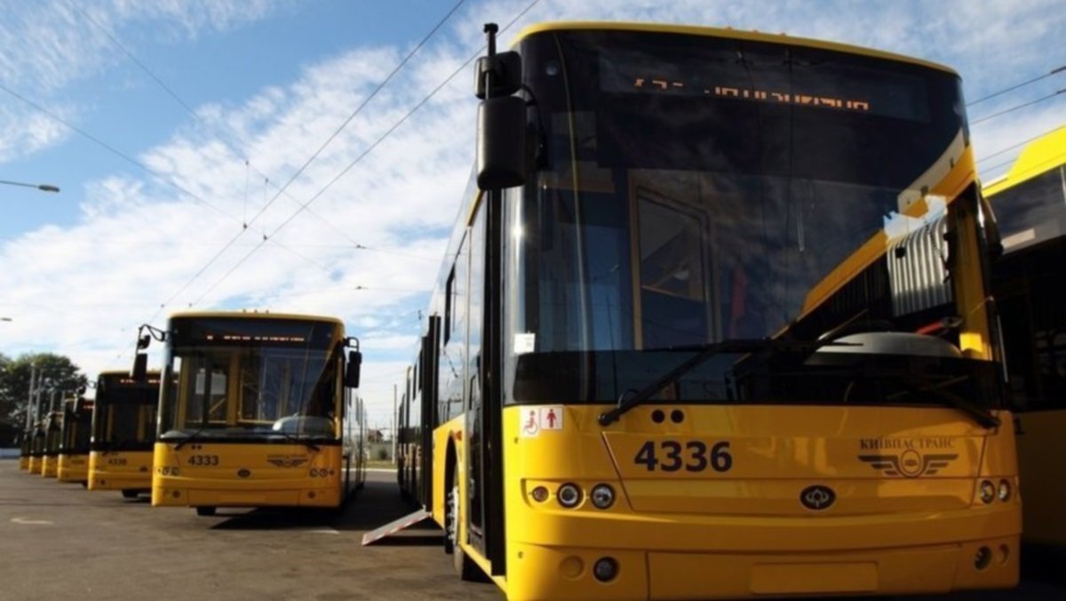 Мэрия Киева хочет взять кредит 50,7 миллиона евро на покупку автобусов