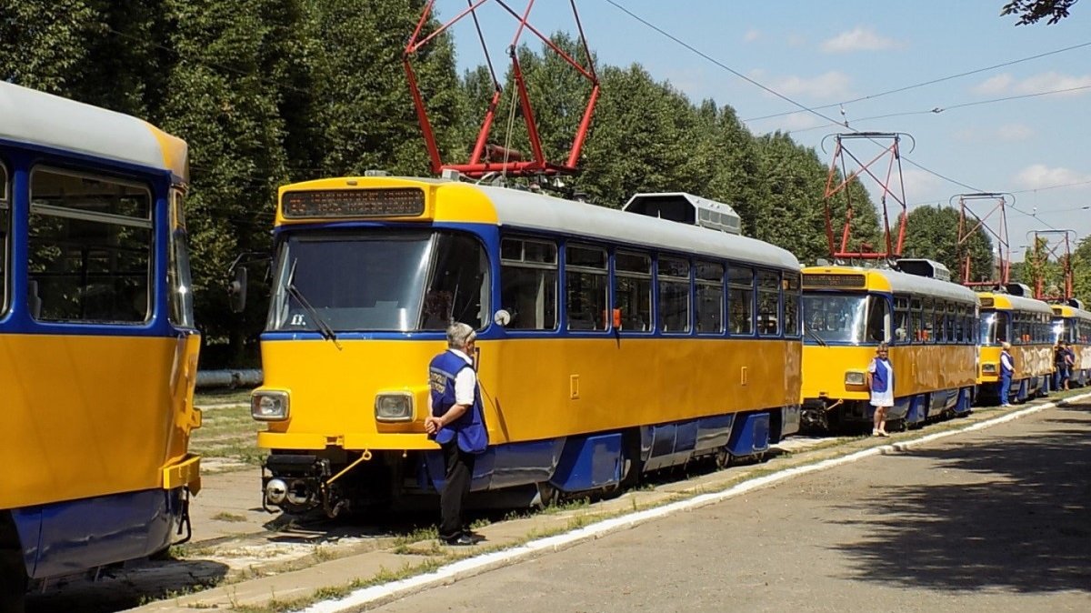 Горсовет Днепра принял решение купить 30 трамваев
