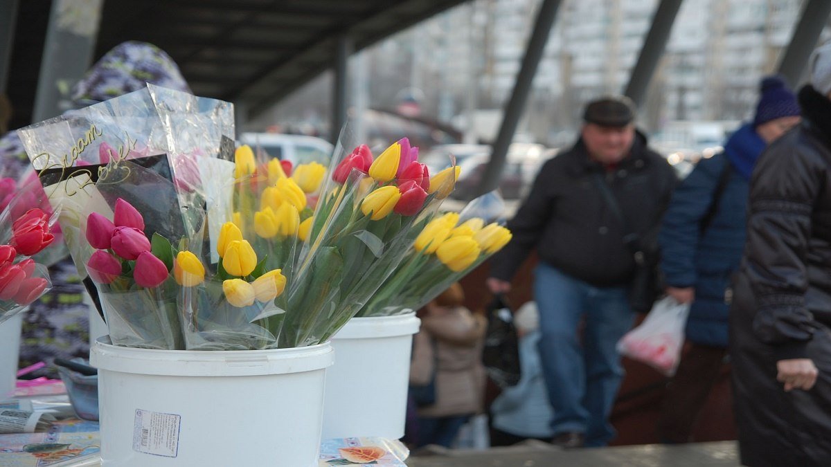 Букет за 17 тысяч: как в Украине на карантине покупать и продавать цветы, без угрозы штрафа