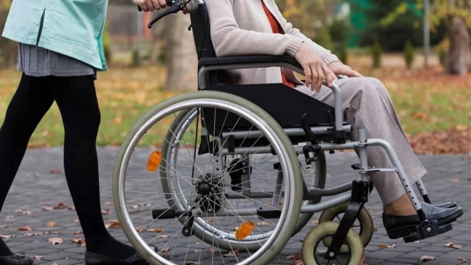 Розширюється допомога людям з інвалідністю