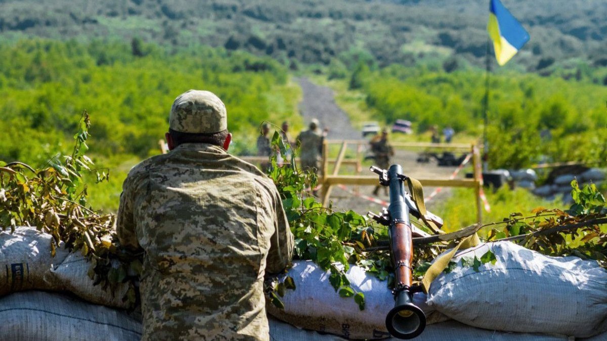 Россия начала отвод войск от границ Украины — Минобороны РФ