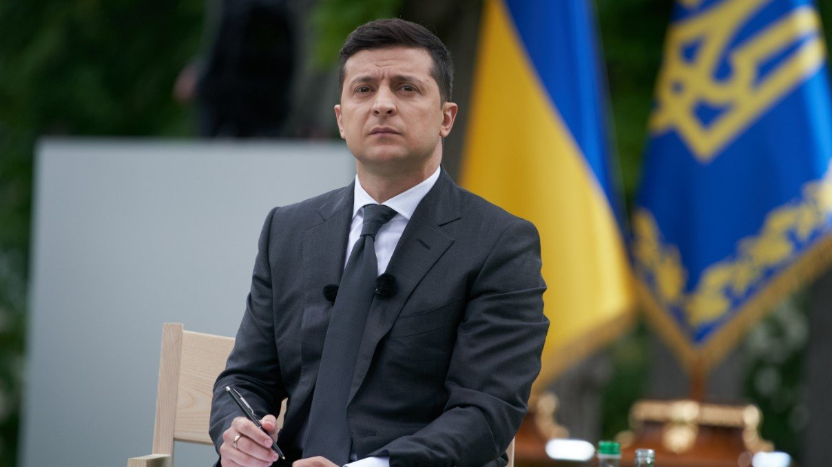 «Украина хочет мира»: Зеленский отреагировал на отвод российских войск от границы Украины