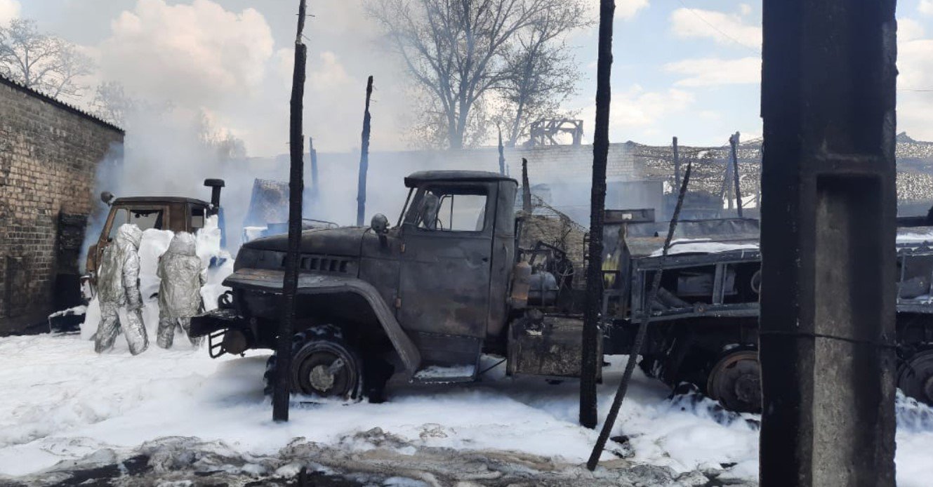 ГБР открыло дело из-за пожара в воинской части Рубежного с тремя пострадавшими