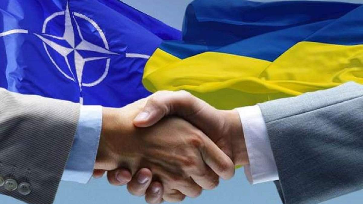 Україна вперше бере участь у переговорах східного флангу НАТО