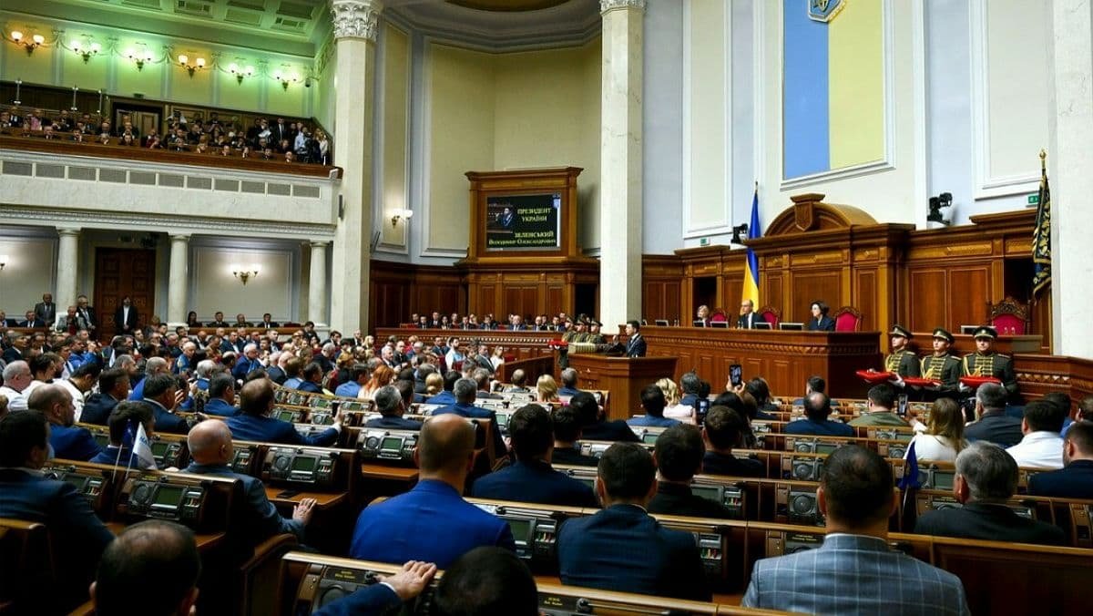 В Україні зможуть розміщувати міністерства не тільки в Києві