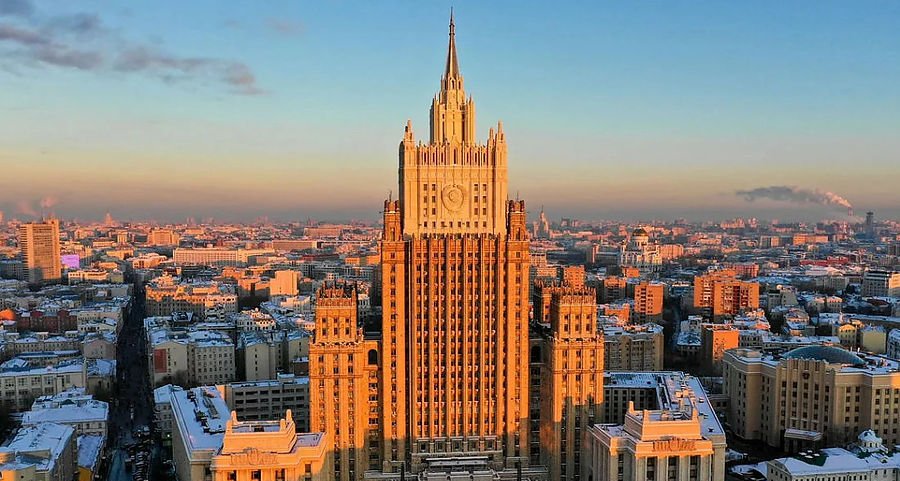 МИД России запретил въезд на территорию РФ восьми представителям ЕС в ответ на санкции