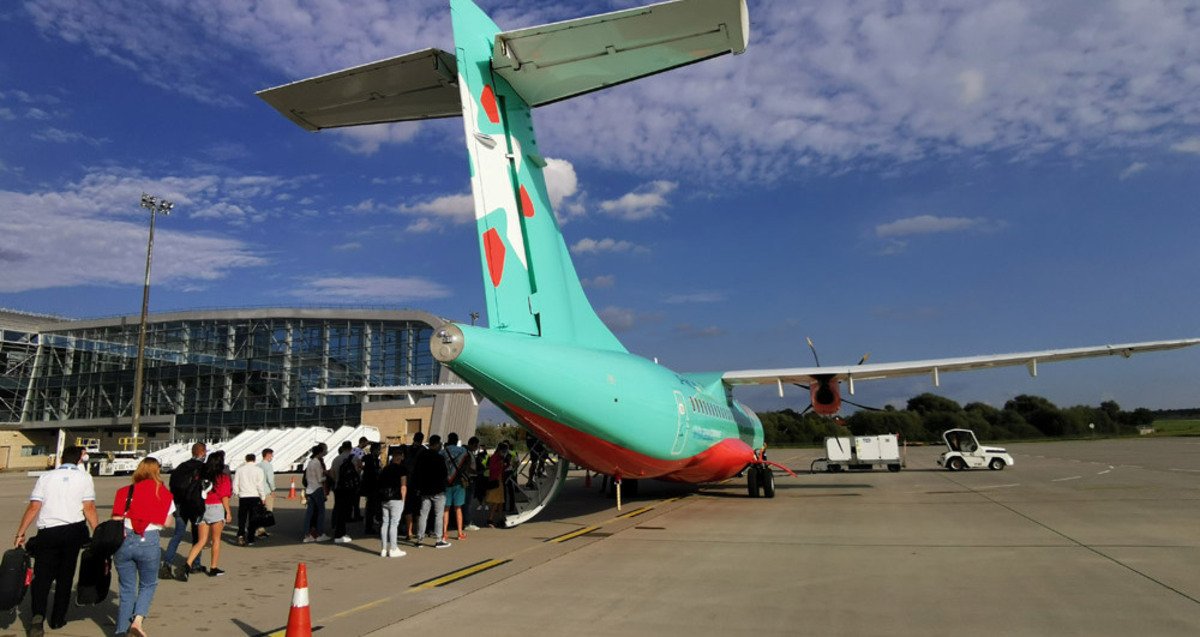 Из Киева в Ужгород можно будет летать на лоукостере Windrose: компания провела тест-рейс