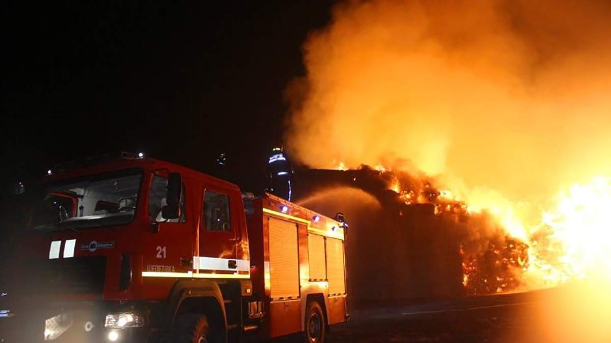 За перший день травневих свят рятувальники загасили 241 пожежу, є загиблі та постраждалі