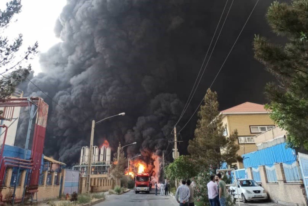 В Иране прогремел мощный взрыв на химическом заводе