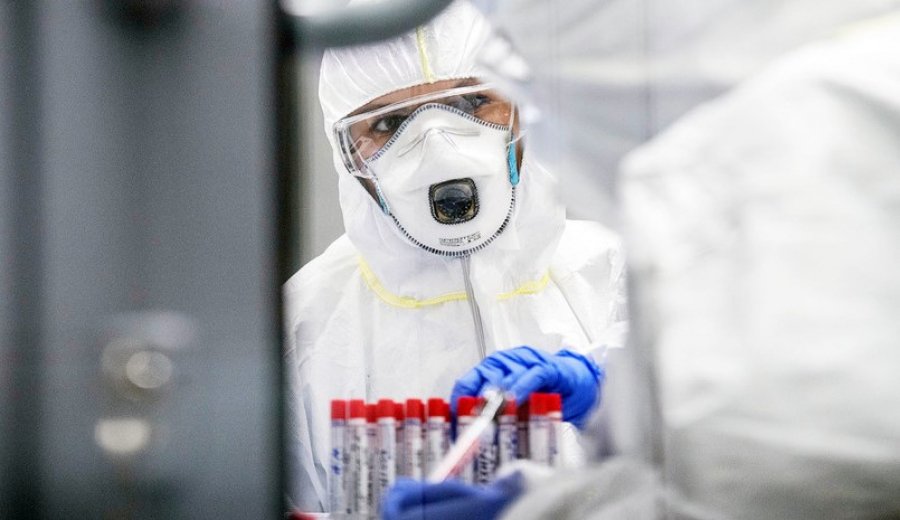 Науковці з Італії вперше показали, як виглядає штам коронавірусу "Омікрон"