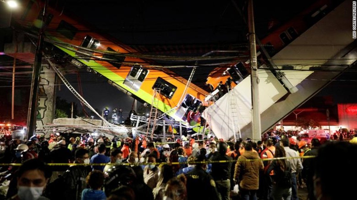 В Мехико обрушился мост метро: есть погибшие и пострадавшие