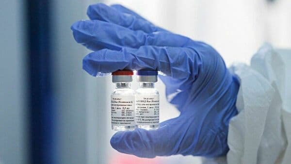 У США заявили, що скоро почнуть ділитися COVID-вакцинами з іншими країнами