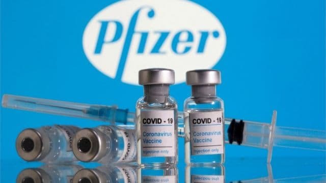 Pfizer очікує, що попит на COVID-вакцини триватиме роками