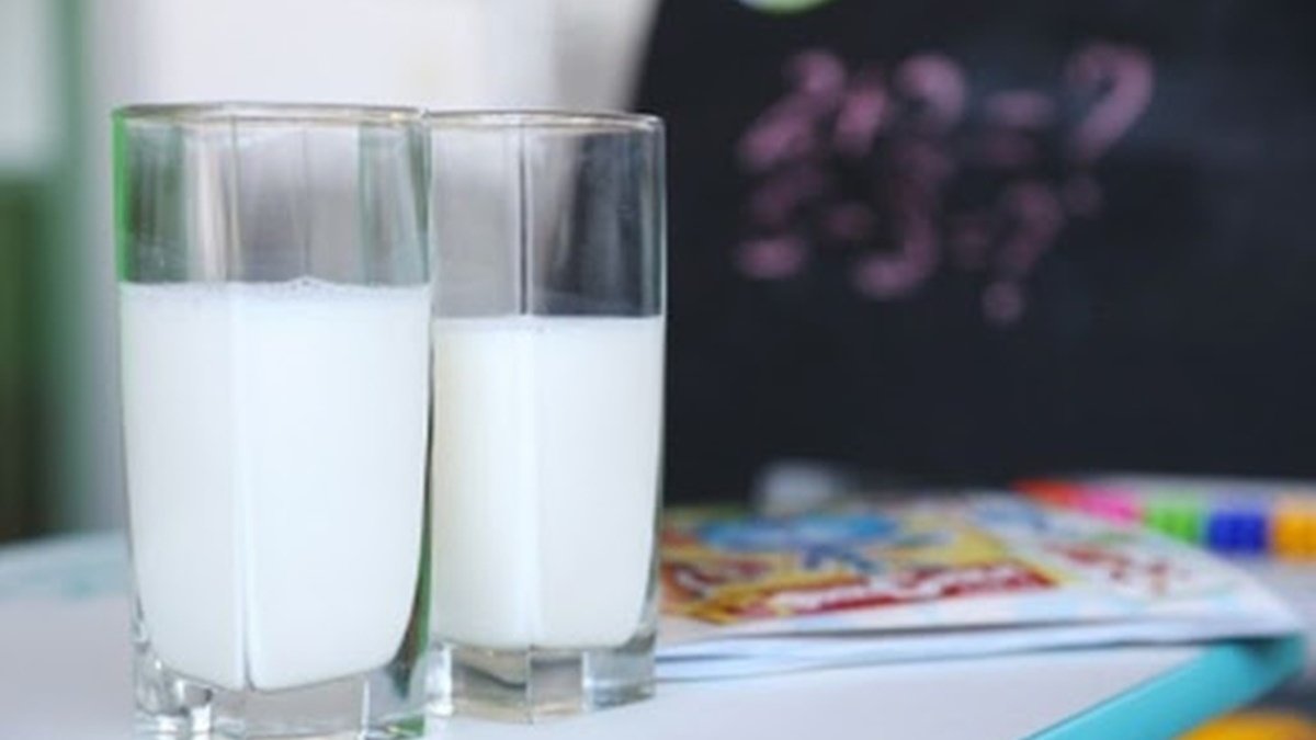 В Киеве директор предприятия поставлял некачественные молочные продукты в учебные заведения