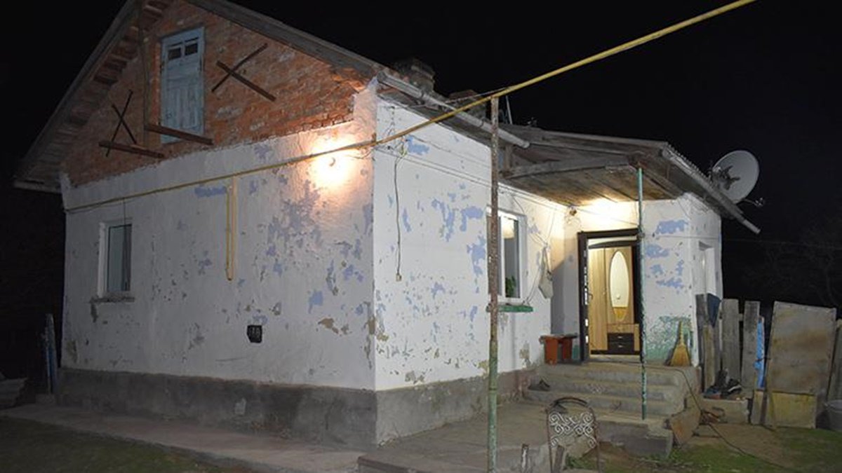 В Тернопольской области военный смертельно ранил одного из шести нападавших на его дом