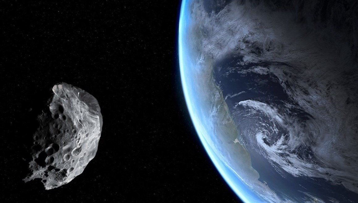 К Земле летит астроид размером с футбольное поле