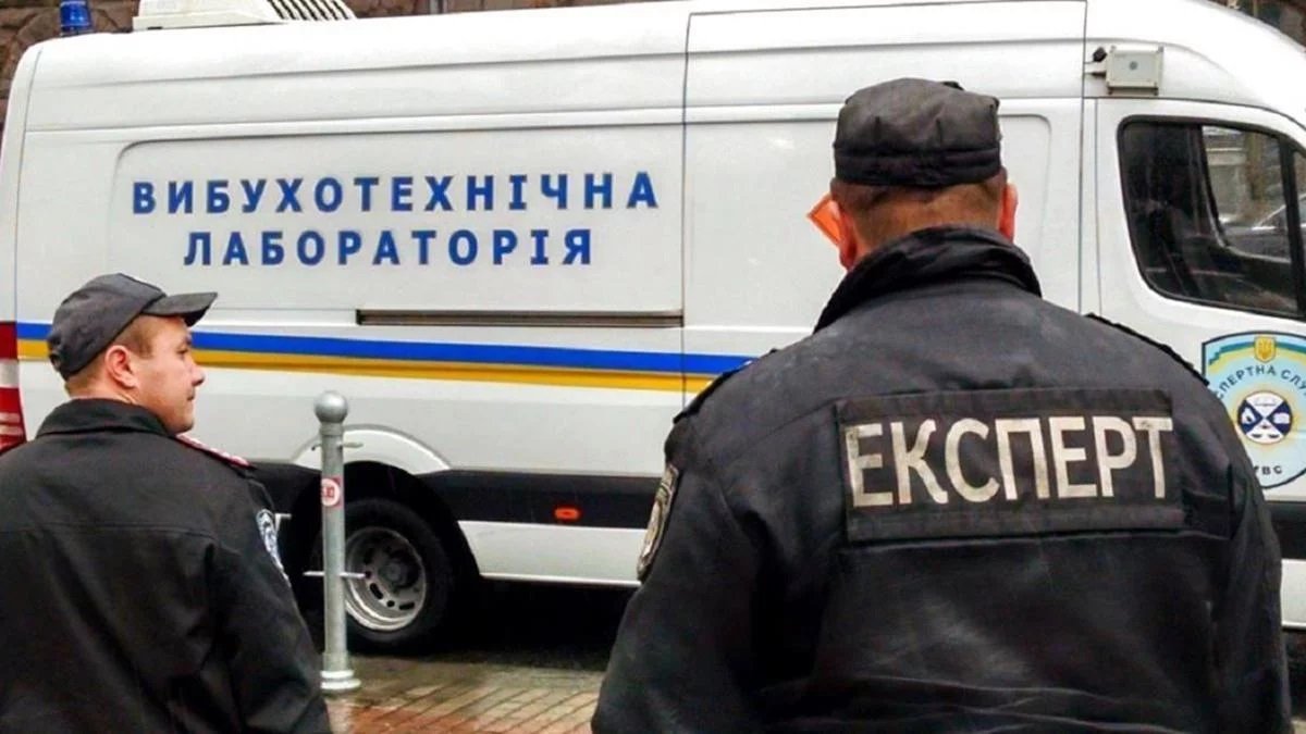 У Києві немає вибухівки в метро: силовики евакуювали майже тисячу осіб